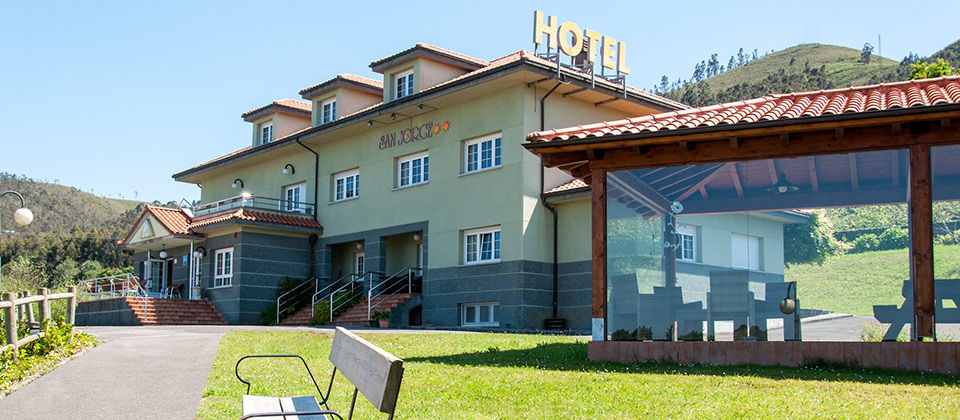 Hotel San Jorge Nueva De Llanes Exterior photo